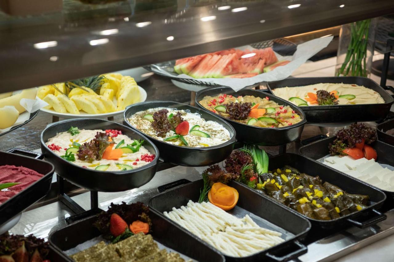 Radisson Blu Hotel, Jeddah Corniche Экстерьер фото Meze