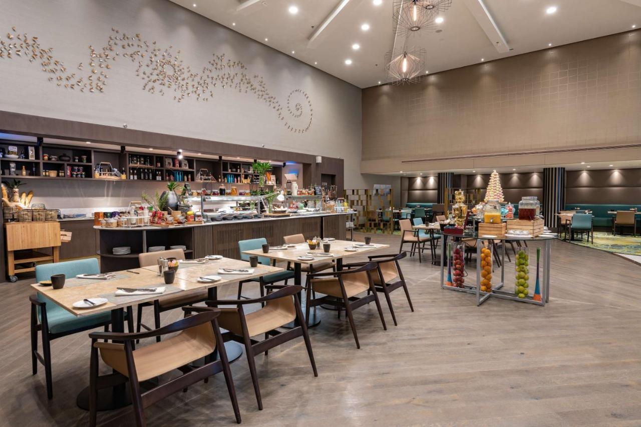 Radisson Blu Hotel, Jeddah Corniche Экстерьер фото The restaurant