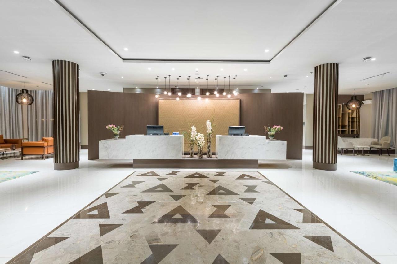 Radisson Blu Hotel, Jeddah Corniche Экстерьер фото Lobby